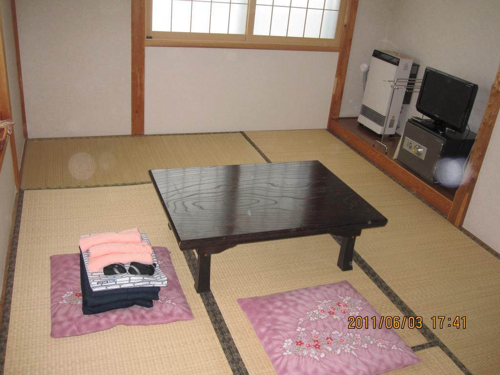 Apple Inn Takasaka Nozawaonsen Extérieur photo